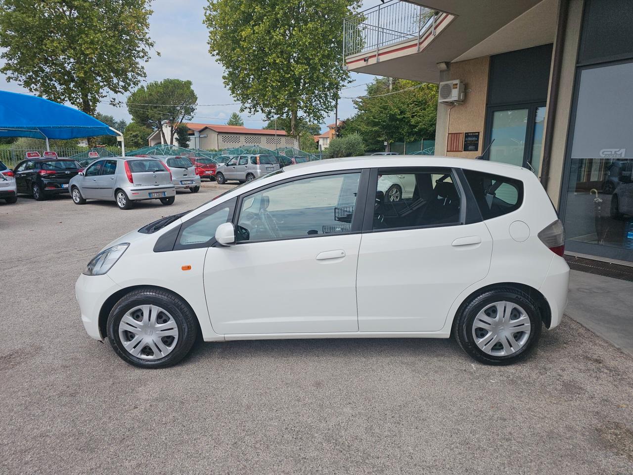 Honda Jazz 1.2 Benzina - Neopatentati