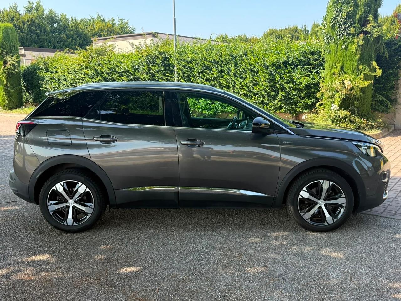 Peugeot 3008 GTLINE 2019 diesel1.5