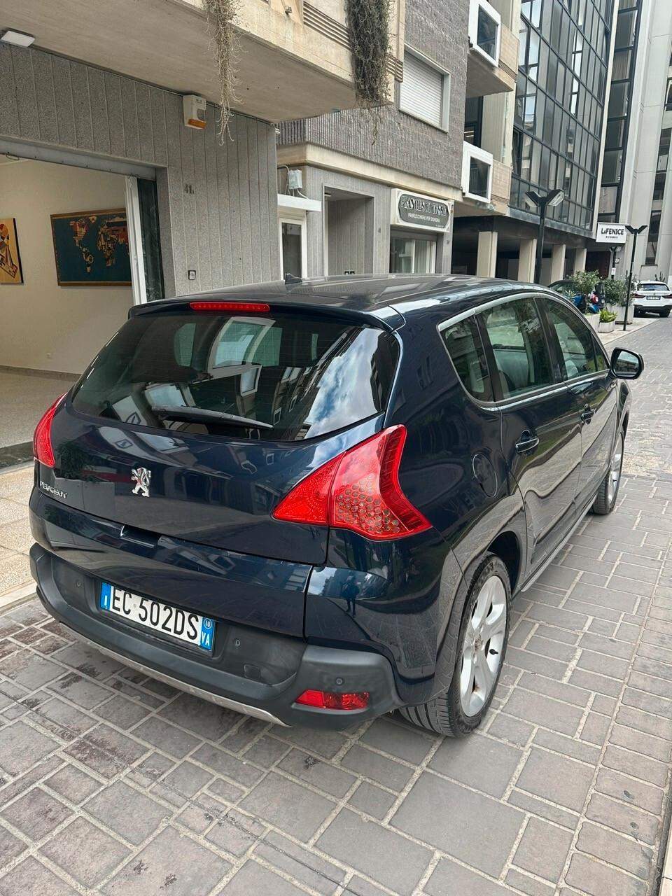 Peugeot 3008 1.6 HDi 110CV Outdoor