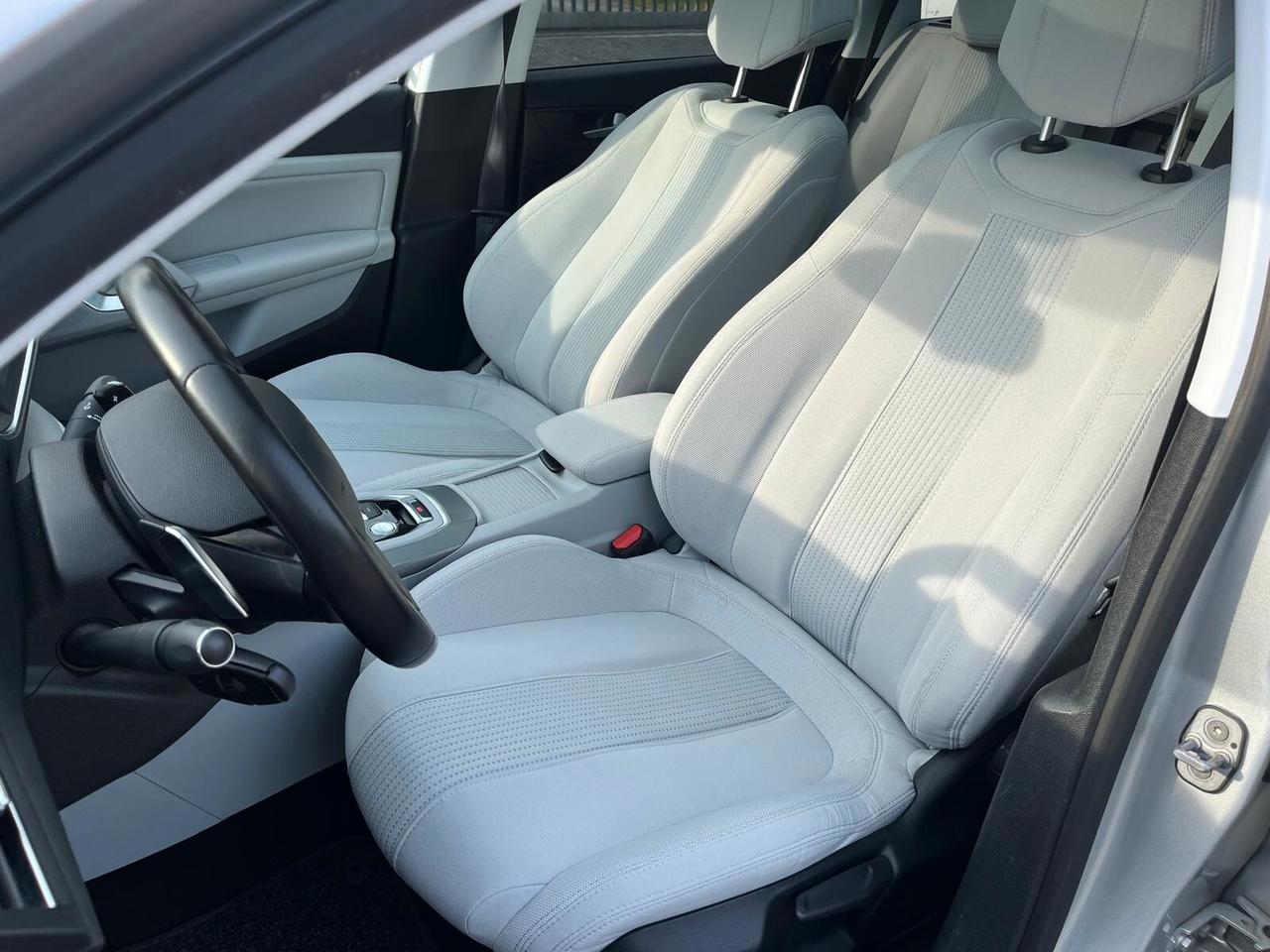 Peugeot 308 PureTech Turbo 130 S&S SW Allure