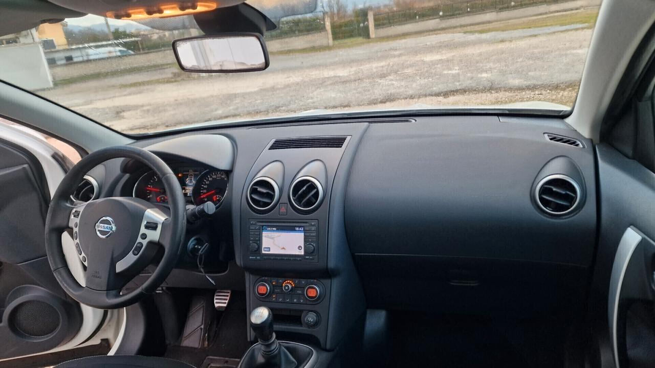 Nissan Qashqai 1.5 dCi DPF Tekna - 2011