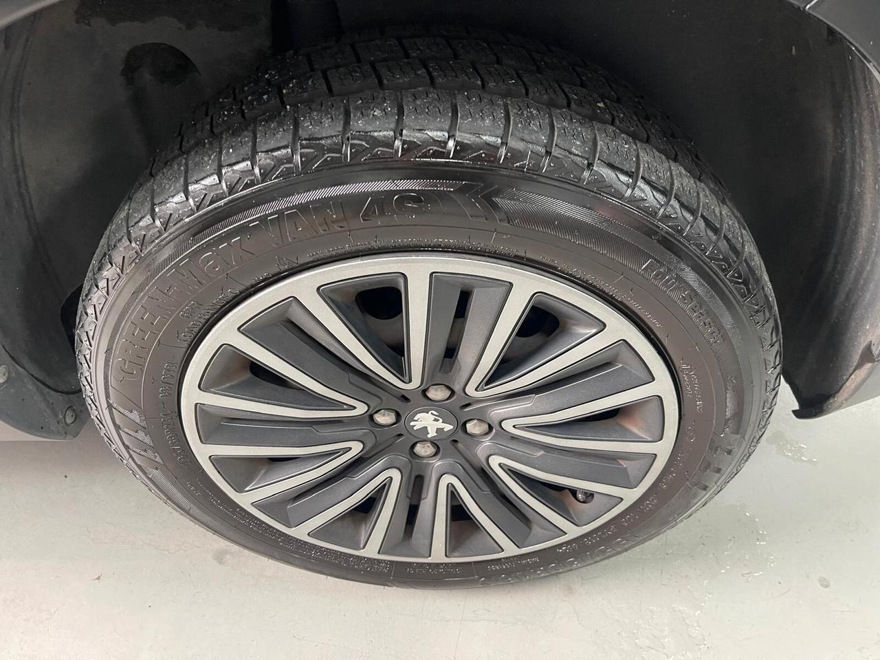 Peugeot 2008 PureTech 82 Allure