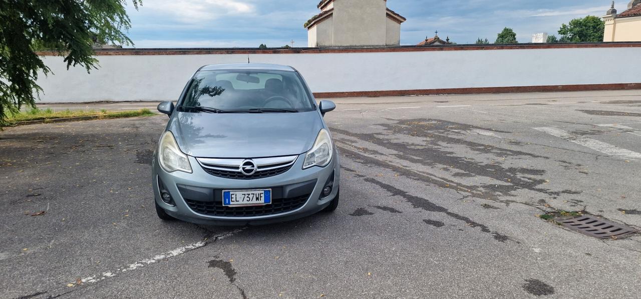 Opel Corsa 1.3 CDTI 2011 euro 5