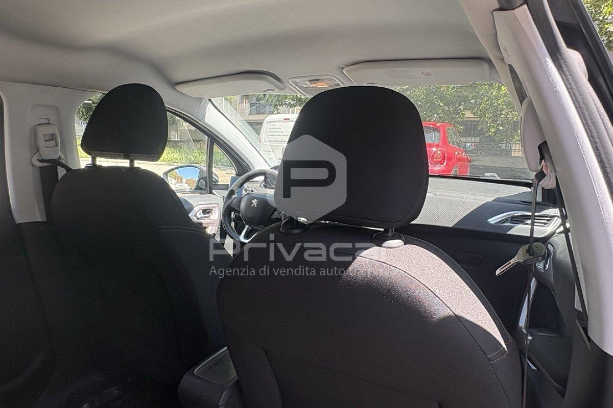 PEUGEOT 2008 1° serie 1.2 VTi 82CV Active