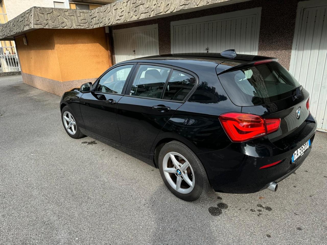 Bmw 116 116d 5p. Advantage