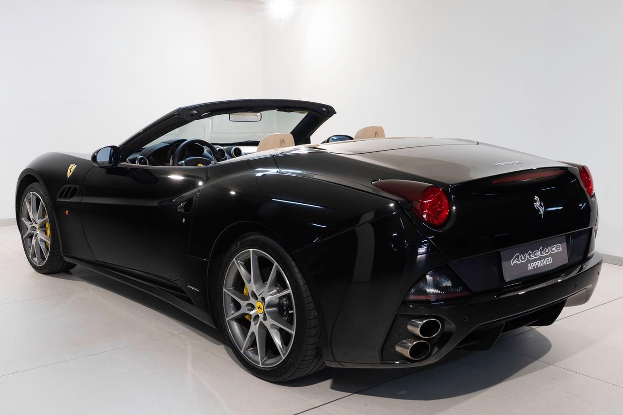 Ferrari California DCT | Nero Daytona