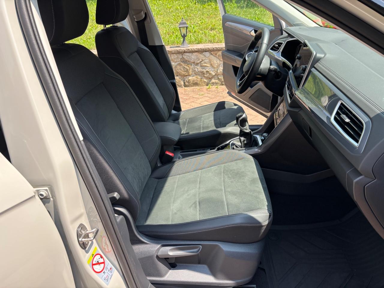 Volkswagen T-Roc 1.5 TSI 16000 Km - 03/2024