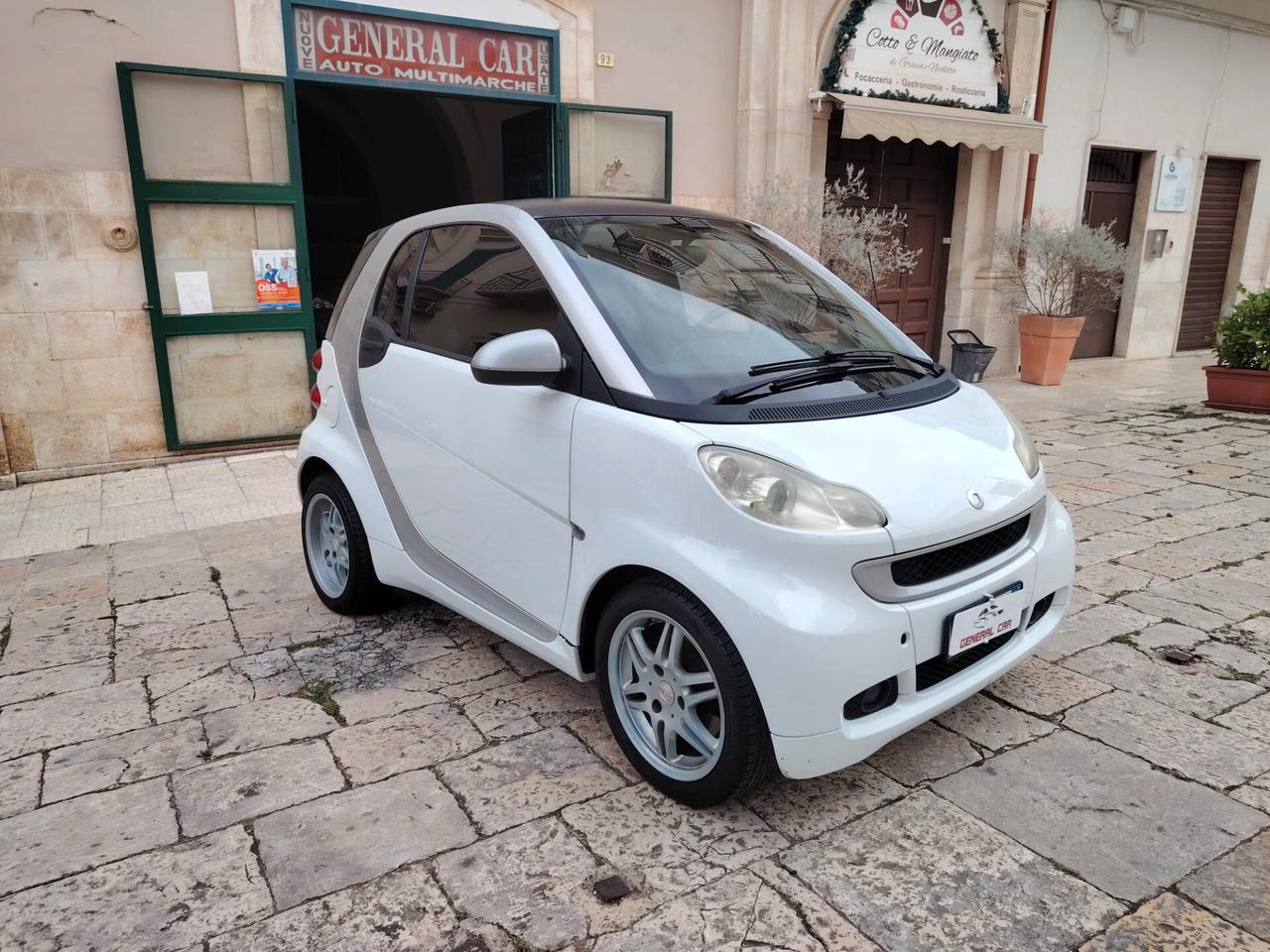 Smart ForTwo 1000 52 kW coupé passion