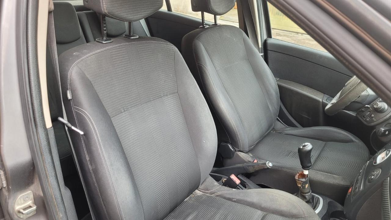 RENAULT Clio 1.2 Benzina/GPL 5p 75 CV *NAVI