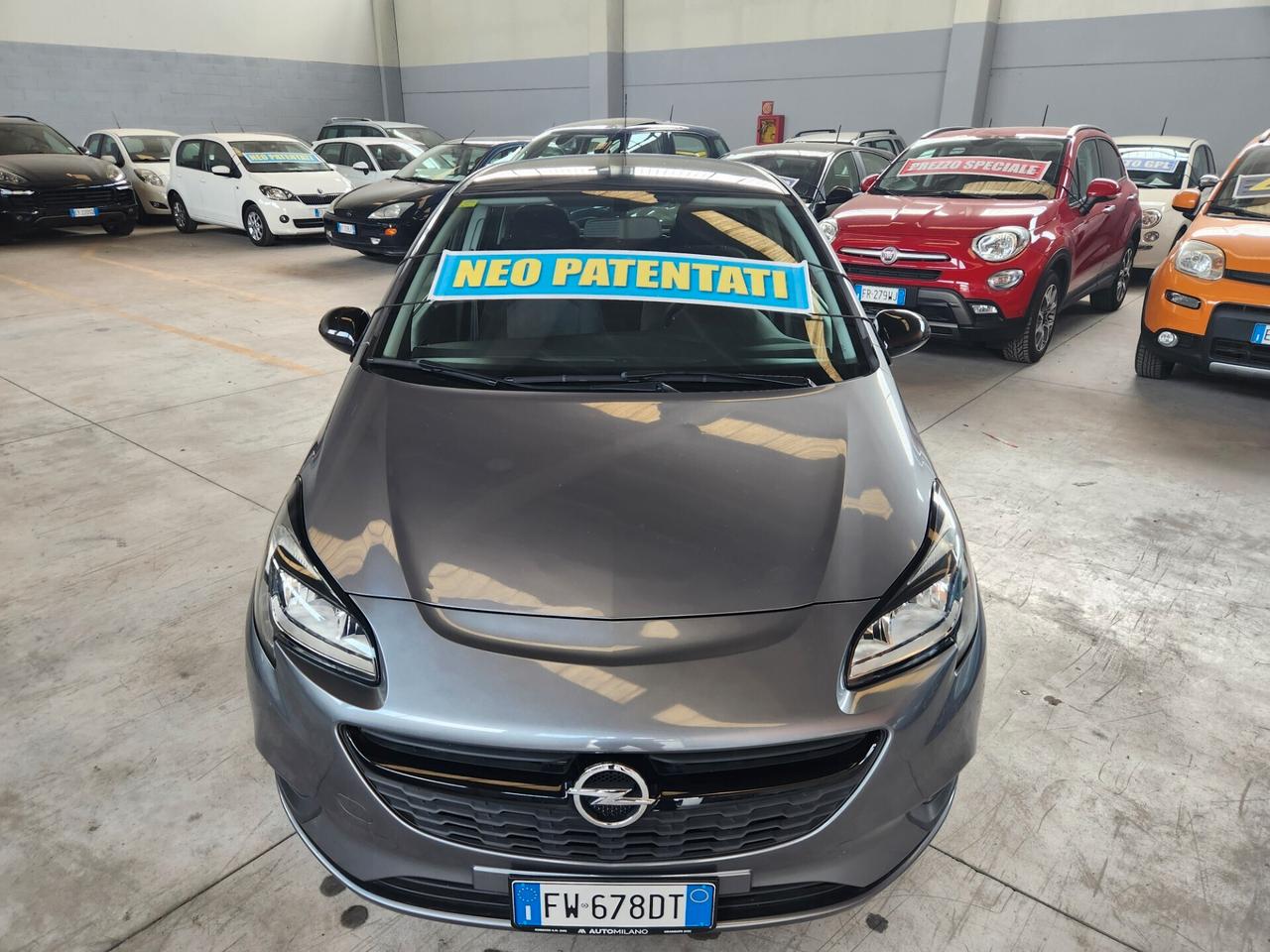 Opel Corsa 1.2 Benz 5p B-color