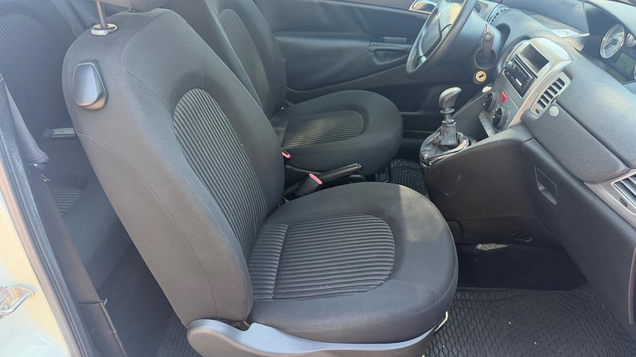 Lancia Ypsilon 1.4 Argento Ecochic GPL