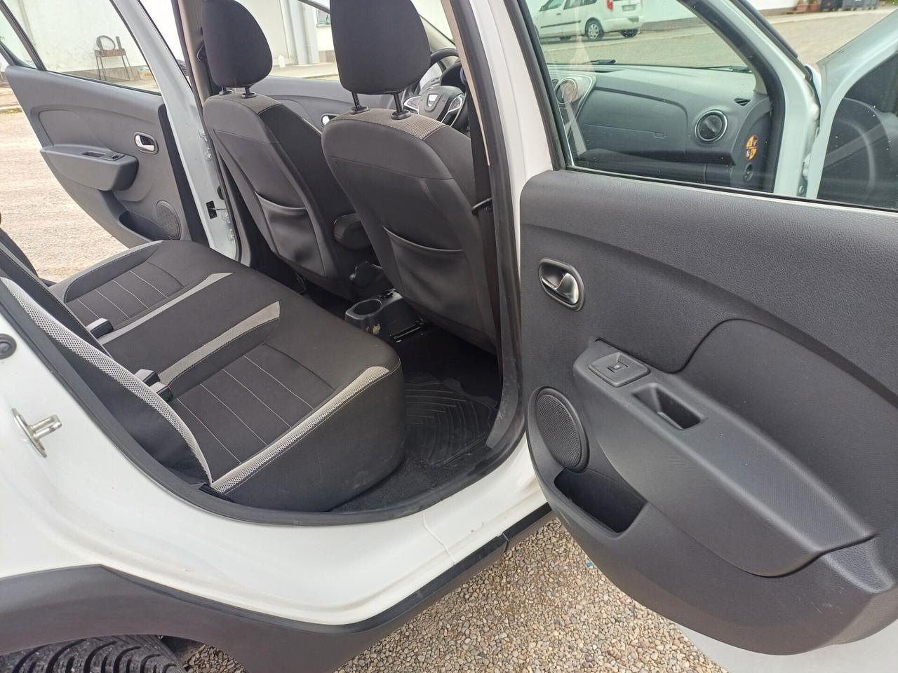 Dacia Sandero Stepway 1.5 Blue dCi 95 CV Comfort