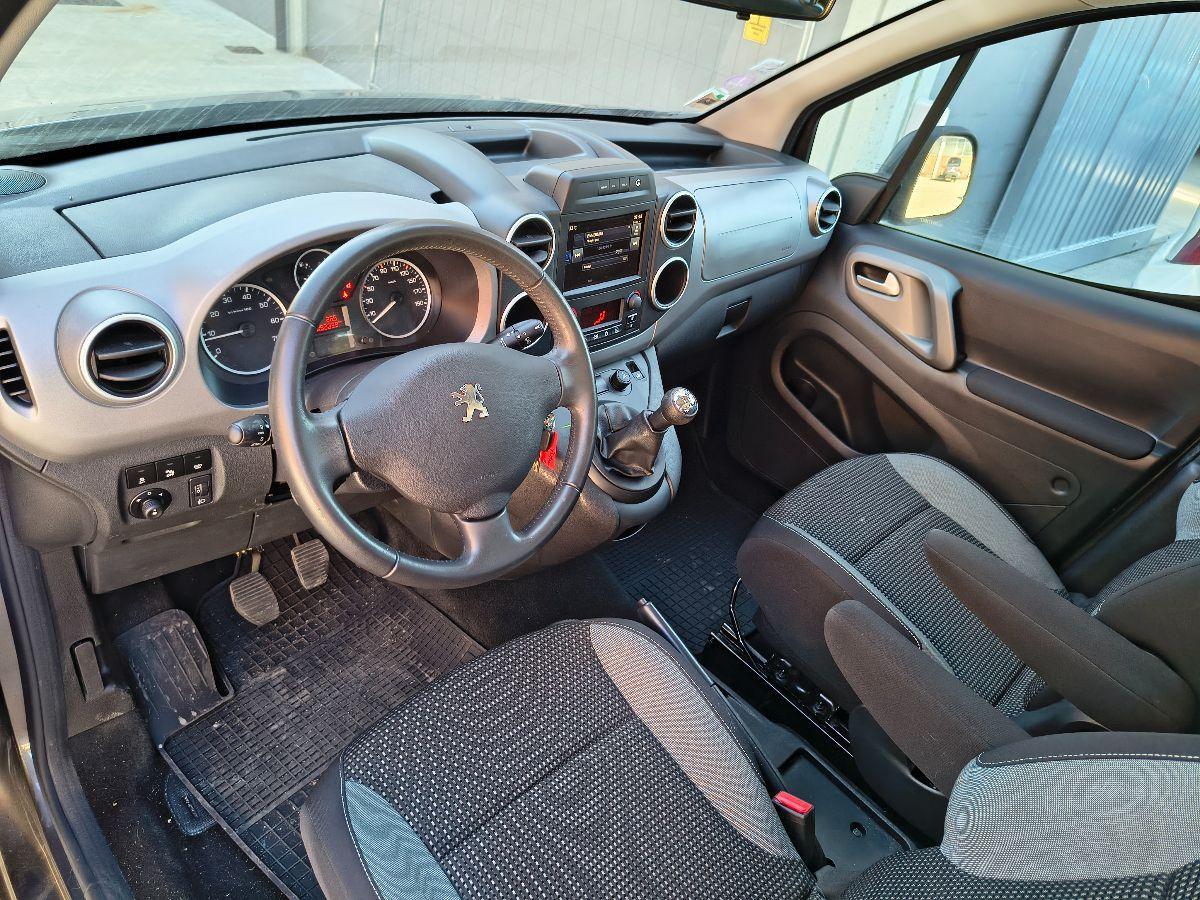 PEUGEOT - Partner - Tepee VTi 120 Outdoor