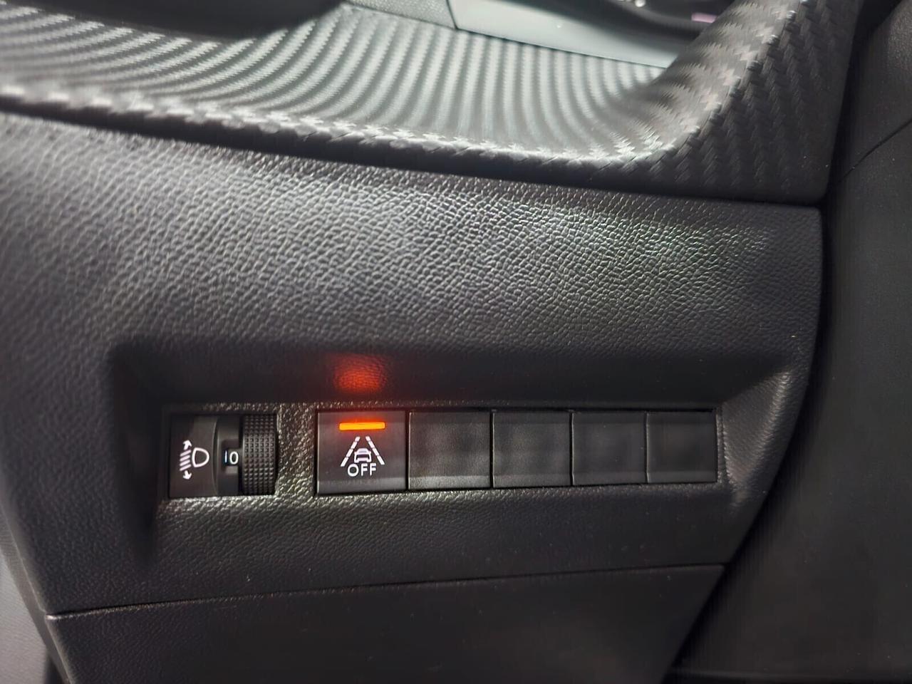 NUOVA PEUGEOT 2008 ALLURE PACK 1.5 BLUEHDI 131CV EAT8 F1