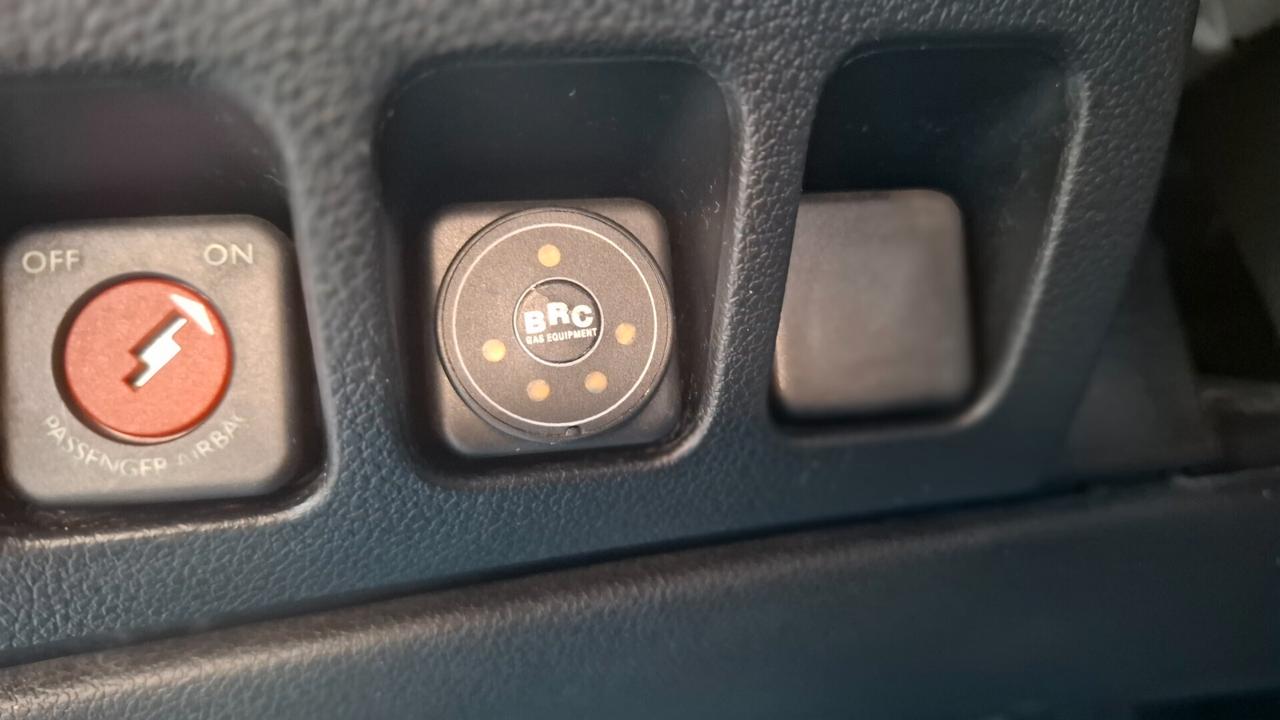 Peugeot 206 Plus 1.1 60CV 5p. Urban ECO GPL