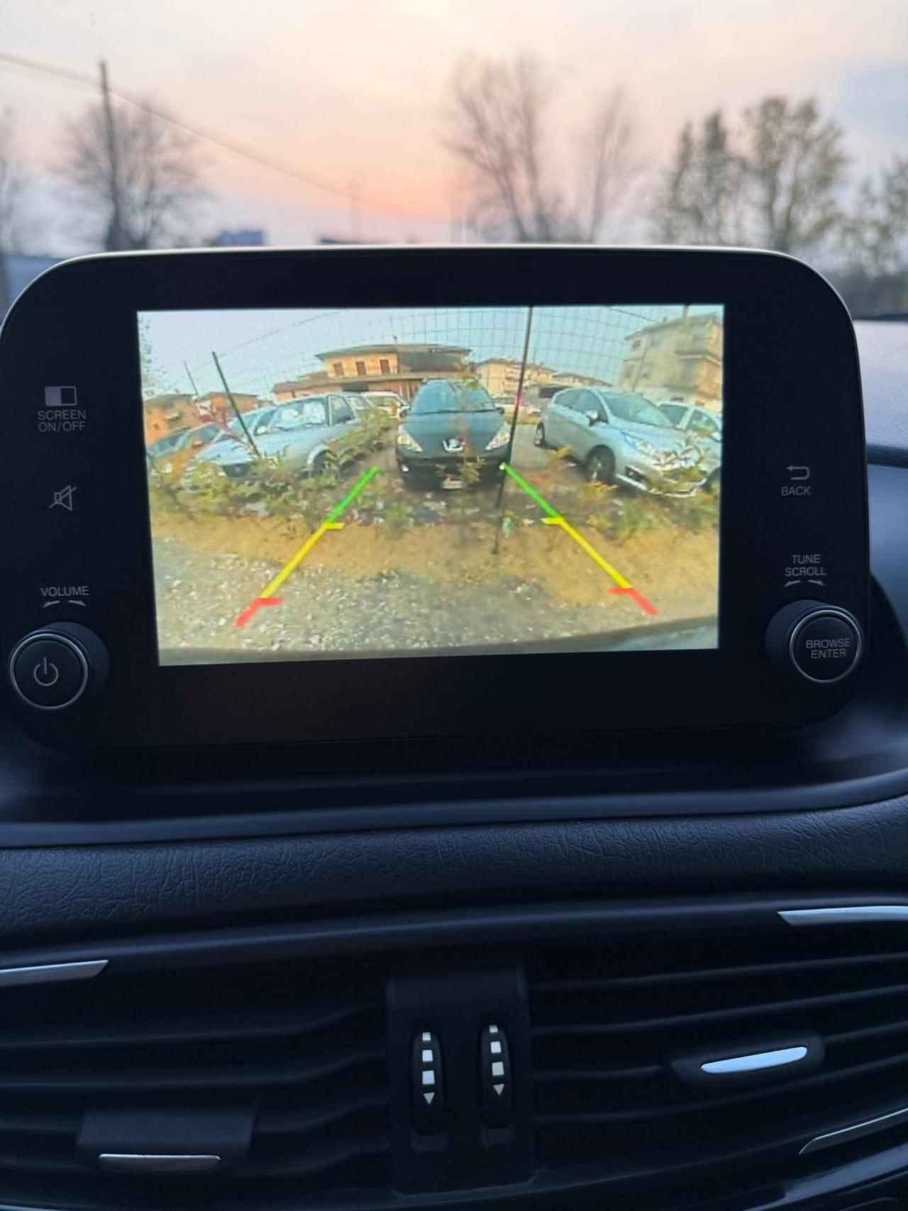 Fiat Tipo 1.6 Mjt S&S 5 porte Cross