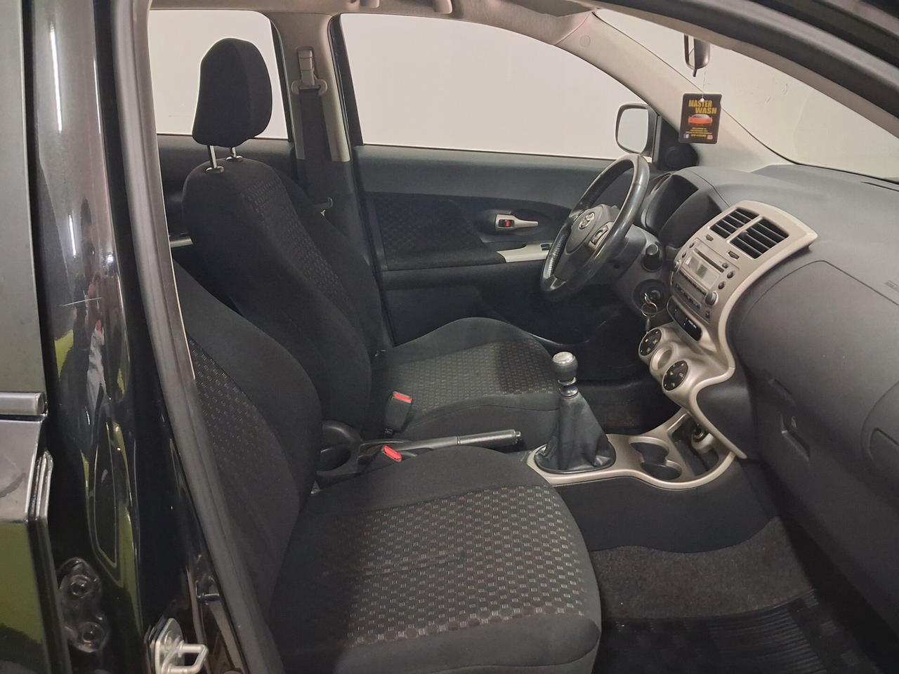 Toyota Urban Cruiser 1.4D unico prop 2009 AWD