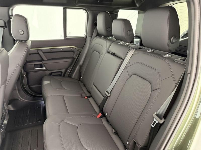 Land Rover Defender D250 AWD Auto 110 X-Dynamic SE