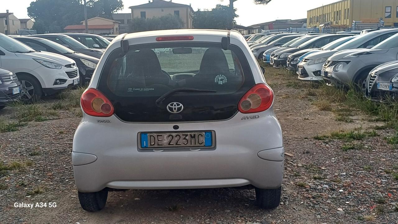 Toyota Aygo 1.0 12V VVT-i 5 porte Sol