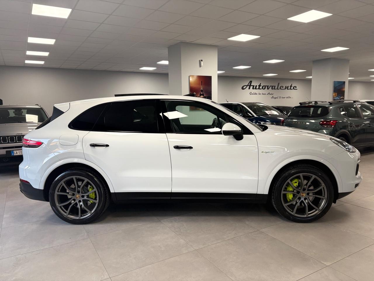 Porsche Cayenne 3.0 Hybrid 340cv 2020 km 91000