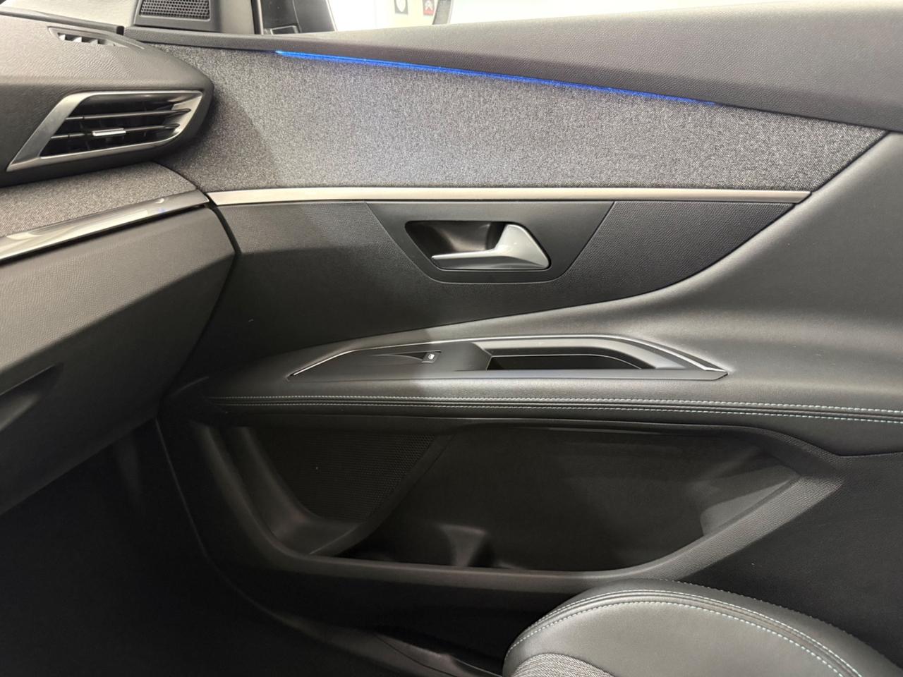 PEUGEOT 3008 BLUE HDi 130 S&S ALLURE PACK IVA ESPOSTA