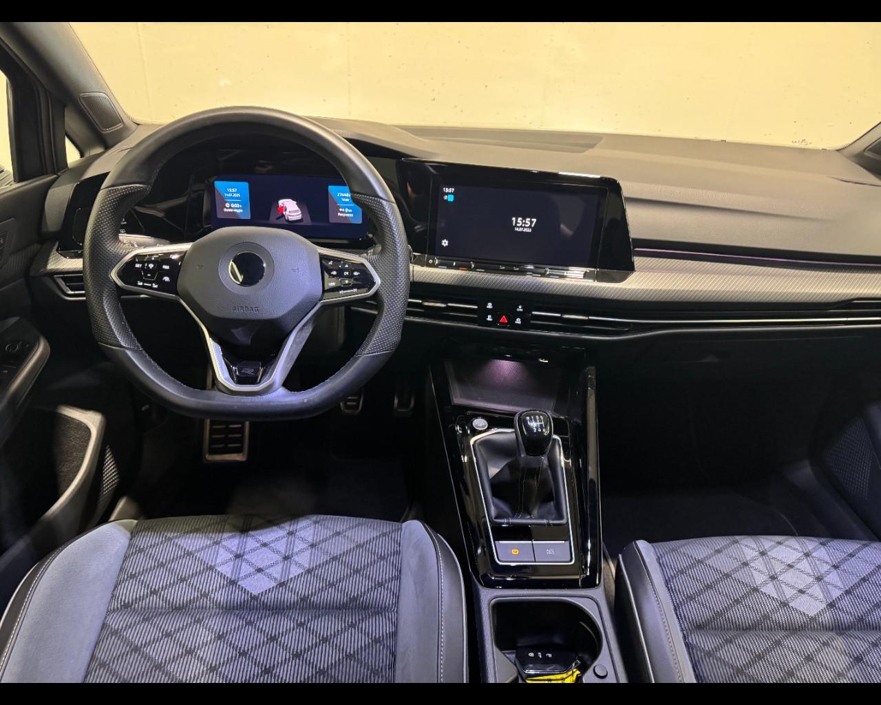VOLKSWAGEN GOLF TSI EVO R-LINE