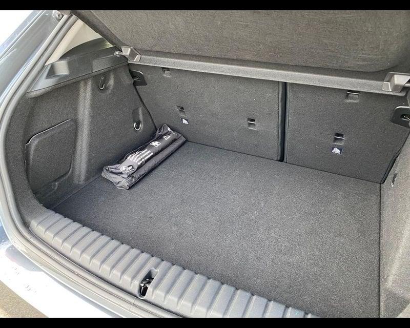 BMW Serie 1 F40 118d Business Advantage auto