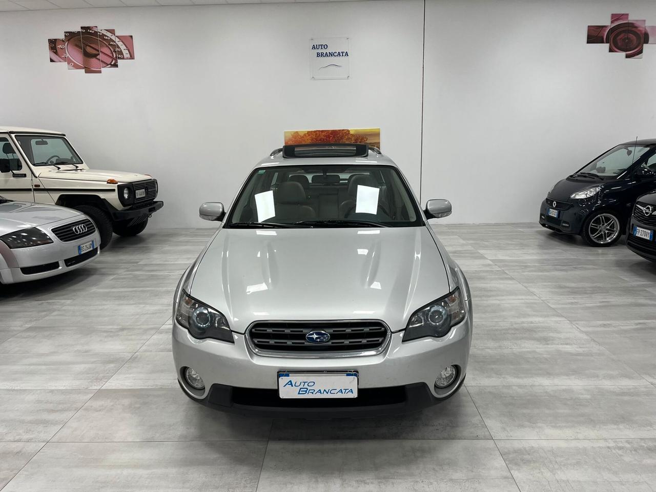 Subaru OUTBACK 3.0 R auto