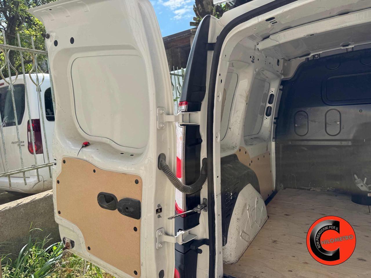 Renault Kangoo Z.E. 44 KW N1 PORTAPACCHI-CRUISE-BATTERIE DI PROPRETA'-