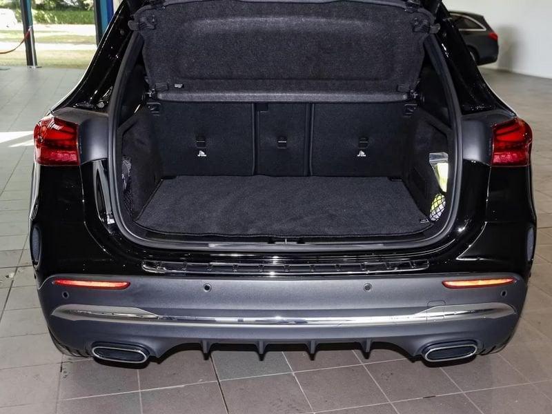 Mercedes-Benz GLA GLA 200 Automatic AMG Line Advanced Plus Camera 19" Mbux