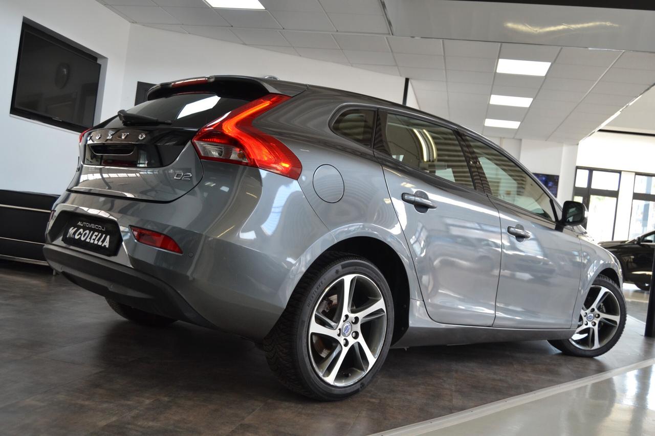 Volvo V40 1.6D2 115CV Momentum UniPro/Navi/Cruise