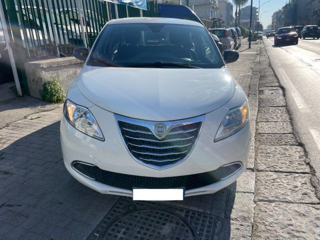 LANCIA Ypsilon 1.2 69 CV KM CERTIFICATI IN FATTURA 5 porte Gold