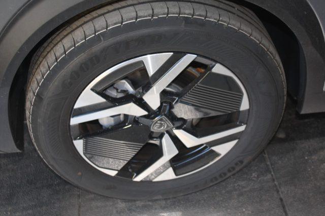 PEUGEOT 2008 PureTech 100 Allure