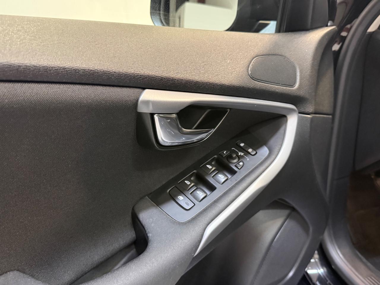 Volvo V40 D2 'eco' Momentum