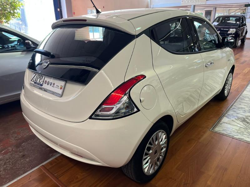LANCIA Ypsilon 1.2 69 CV 5 porte Silver
