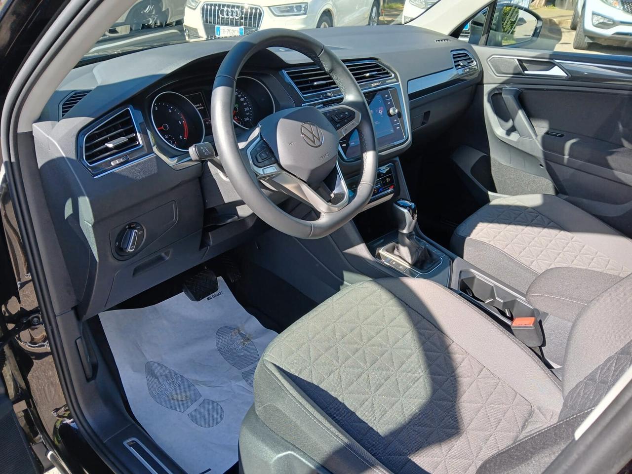 Volkswagen Tiguan 2.0 TDI 150 CV SCR DSG Life-AZIENDALE