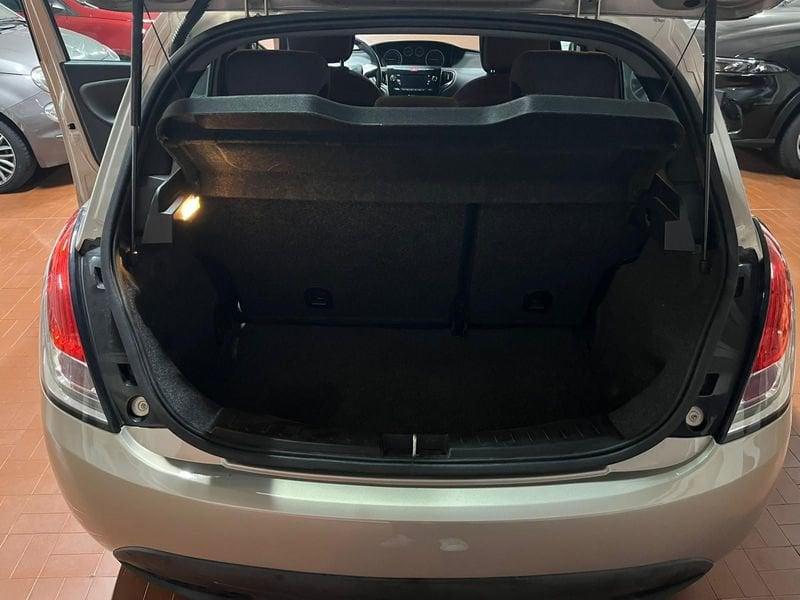 Lancia Ypsilon Ypsilon 1.2 69 CV 5 porte Gold