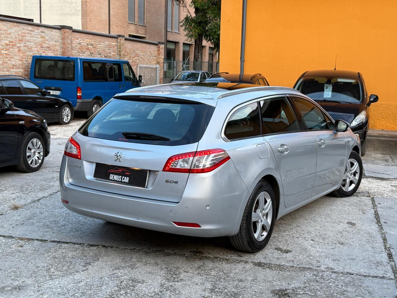 Peugeot 508 BlueHDi 180 EAT6 S&S SW Allure
