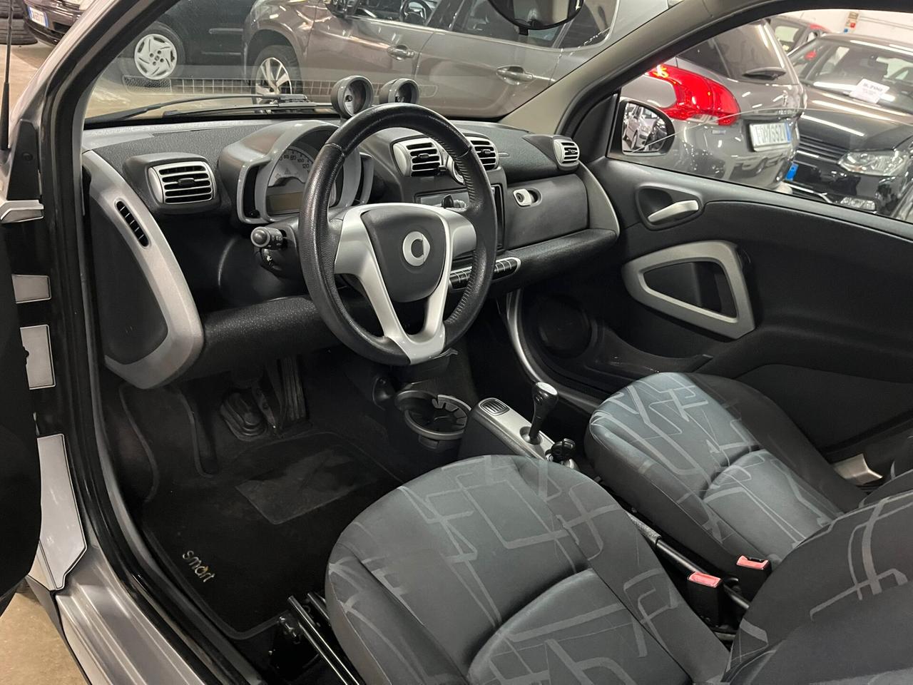 Smart ForTwo 84 cv con SERVOSTERZO