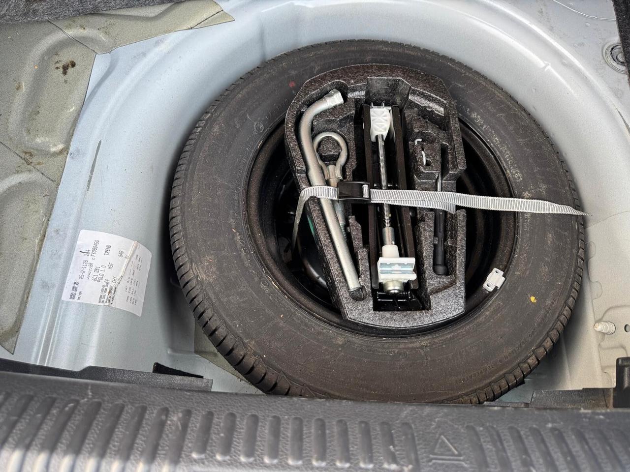 Volkswagen Polo 1.0 MPI (BENZ) 60CV TRENDLINE 2014