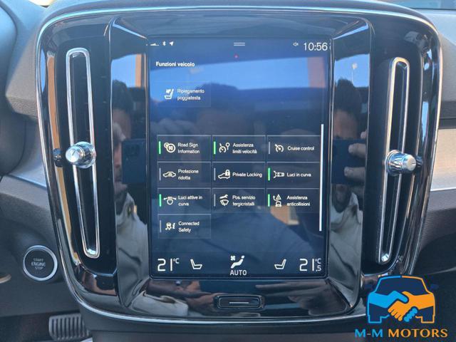 VOLVO XC40 D4 AWD Geartronic Momentum