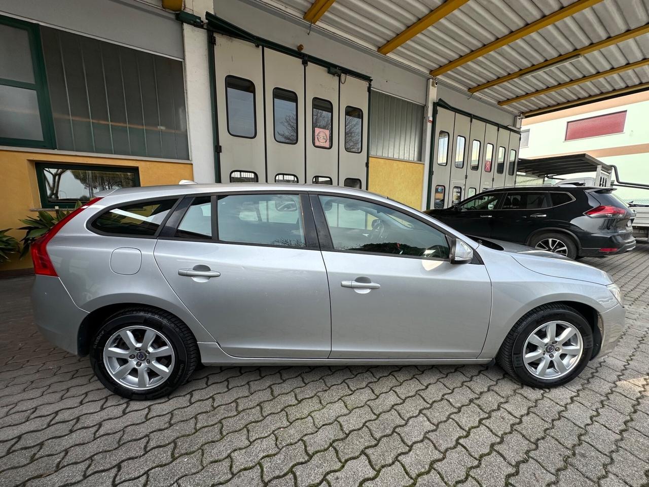 Volvo V60 D5 Kinetic