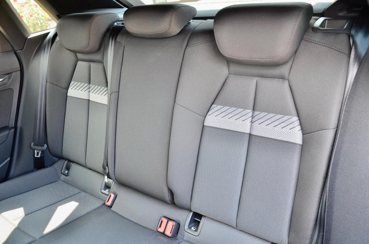 AUDI A3 SPORTBACK 35 1.5 TFSI BUSINESS ADVANCED 150cv MANUALE, ECCELLENTI CONDIZIONI, UNICOPROPRIETARIO, UFF ITALIANA, SERVICE AUDI, BLU ATOLLO, FARI LED, RETROCAMERA, PERMUTE