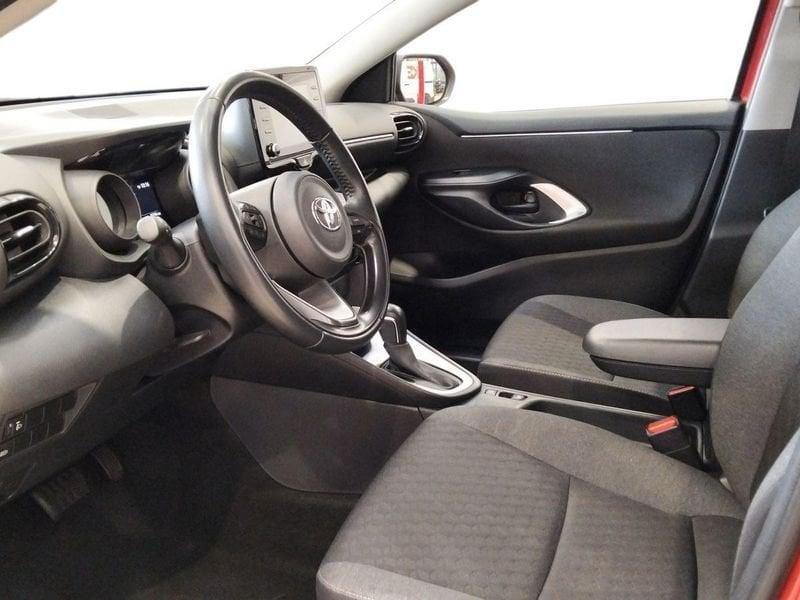 Toyota Yaris Hybrid Trend MY22