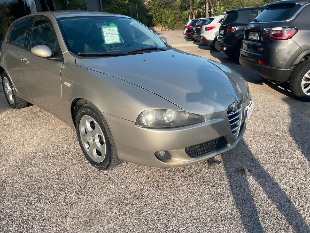 Alfa Romeo 147 1.9 JTD (120) 5 porte Distinctive