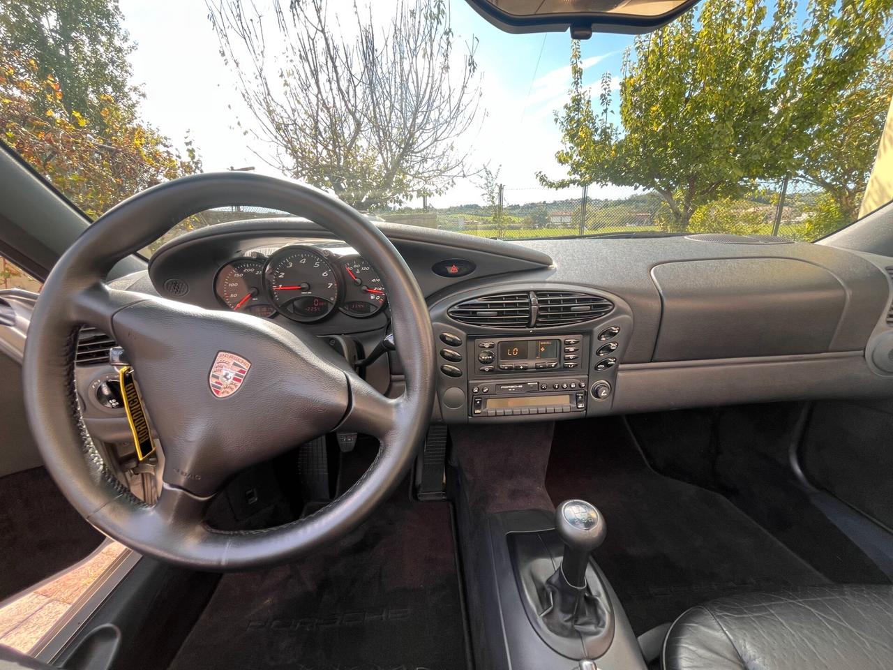 Porsche Boxster 2.5i 24V cat