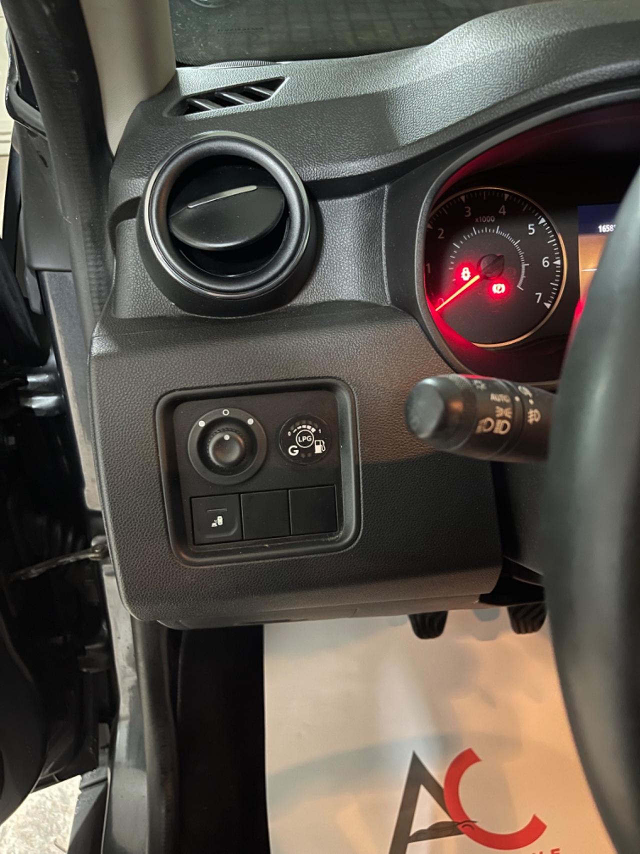 Dacia Duster 1.6 SCe GPL 4x2 Prestige