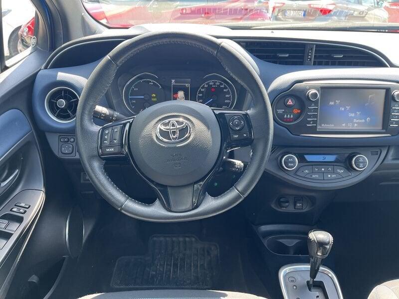 Toyota Yaris 1.5 Hybrid 5 porte Lounge Blue