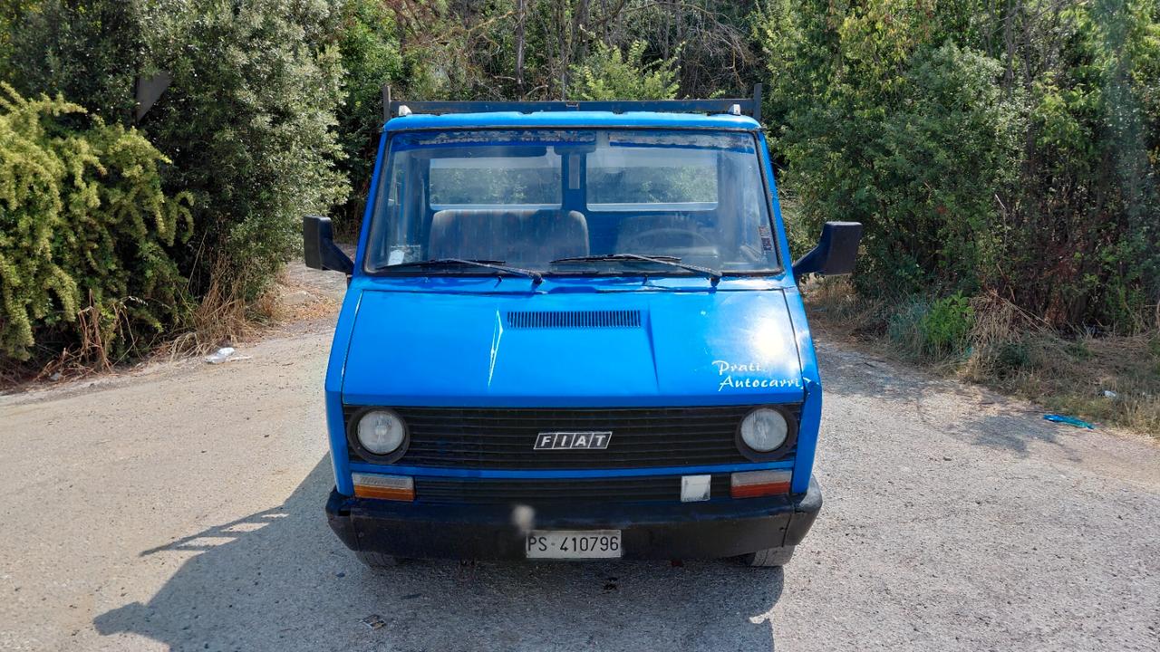 Iveco Daily 30.8 2.5 Diesel PC-TN Furgone