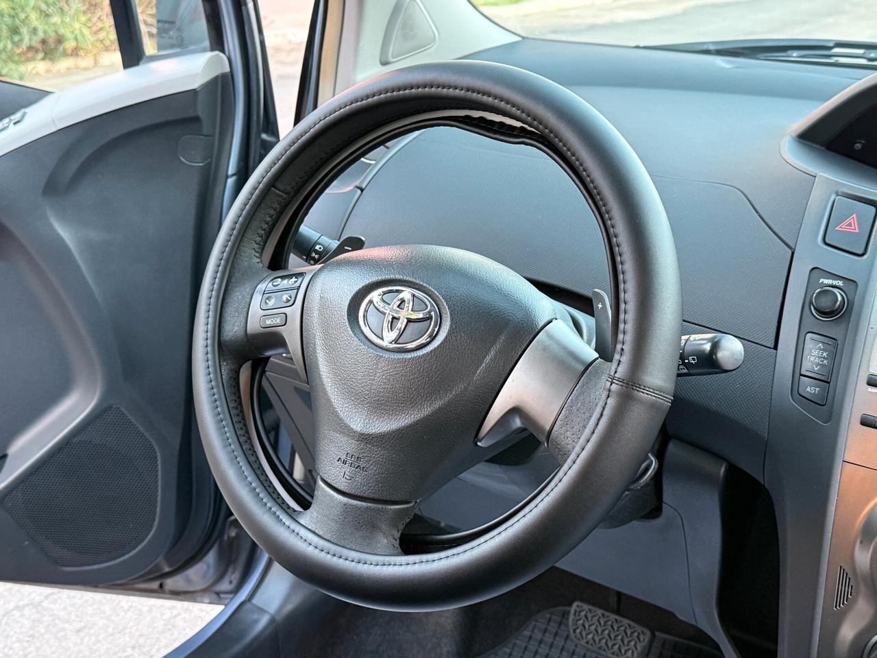 Toyota Yaris 1.4 D-4D 5 Porte M-MT Sol - 2011